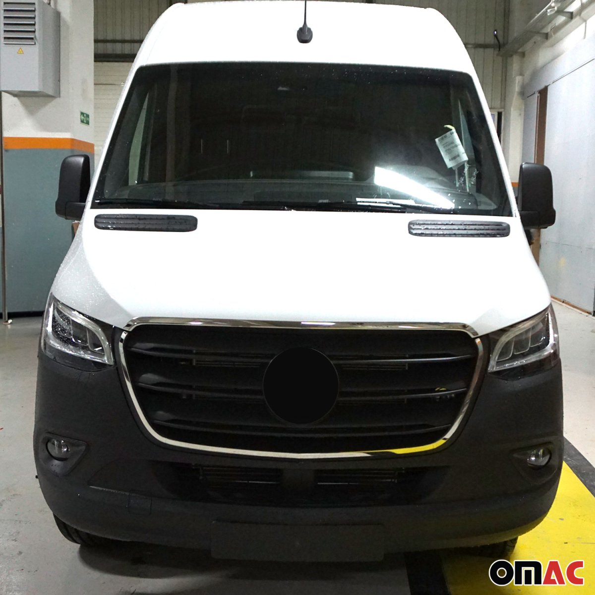 Mercedes Sprinter W907 Front Grill Trim - Omac - Gloss Silver - 2018